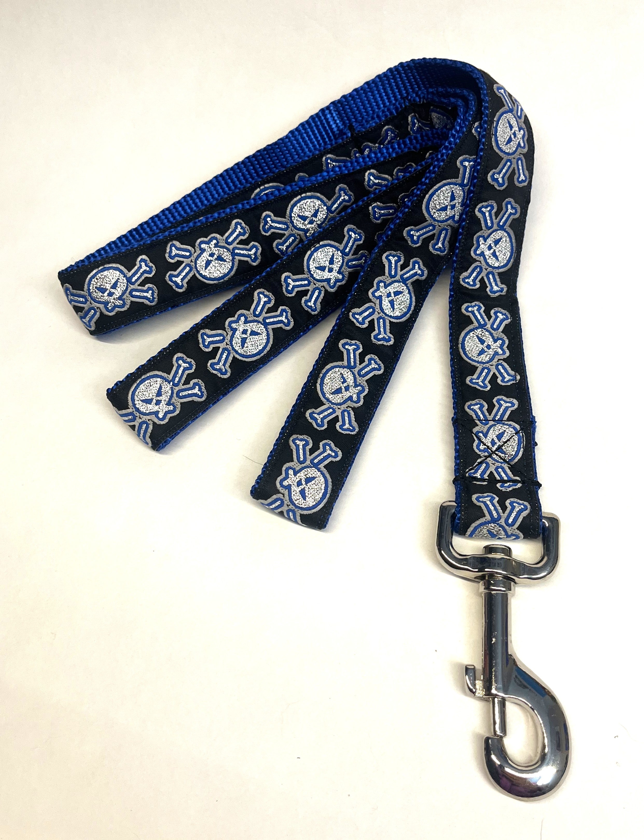 Black with Blue and Silver Skull and Crossbones Dog Leash 1in