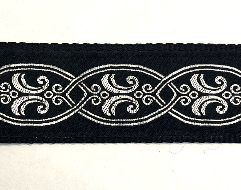 Black with Silver Oval Pattern Dog Collar 2in