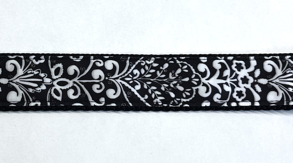 Black with White Leaf Pattern Dog Collar 1in