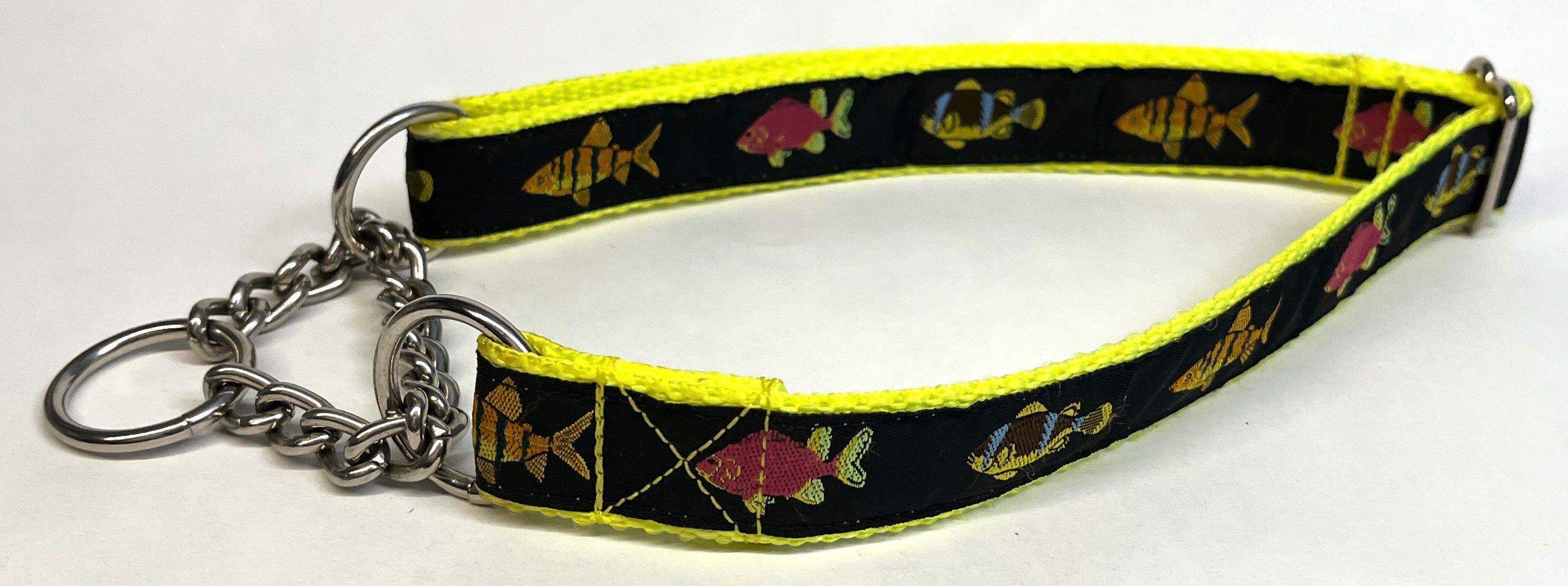 Black with Fish Chain Martingale Collar 1in