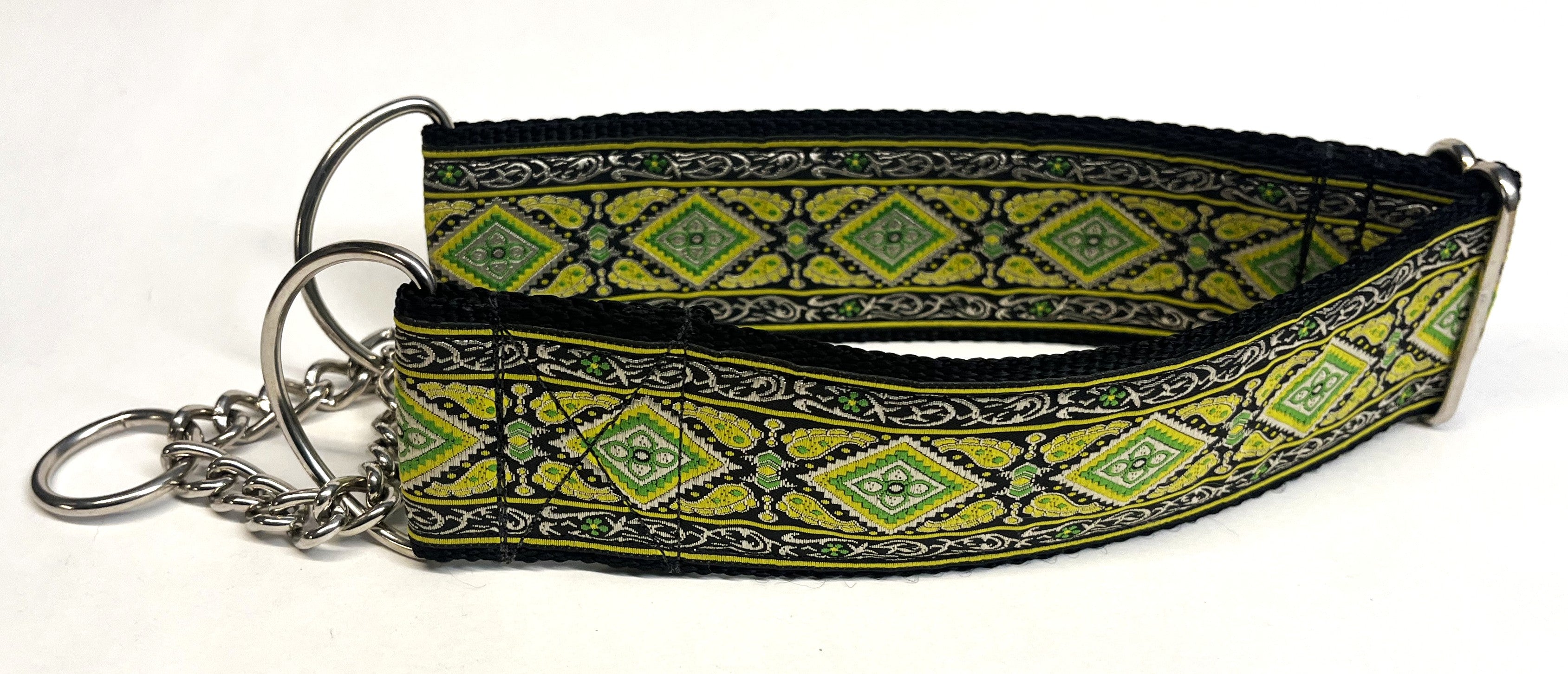 Black with Green and White Border and Green Diamond Pattern Chain Martingale Collar 2in