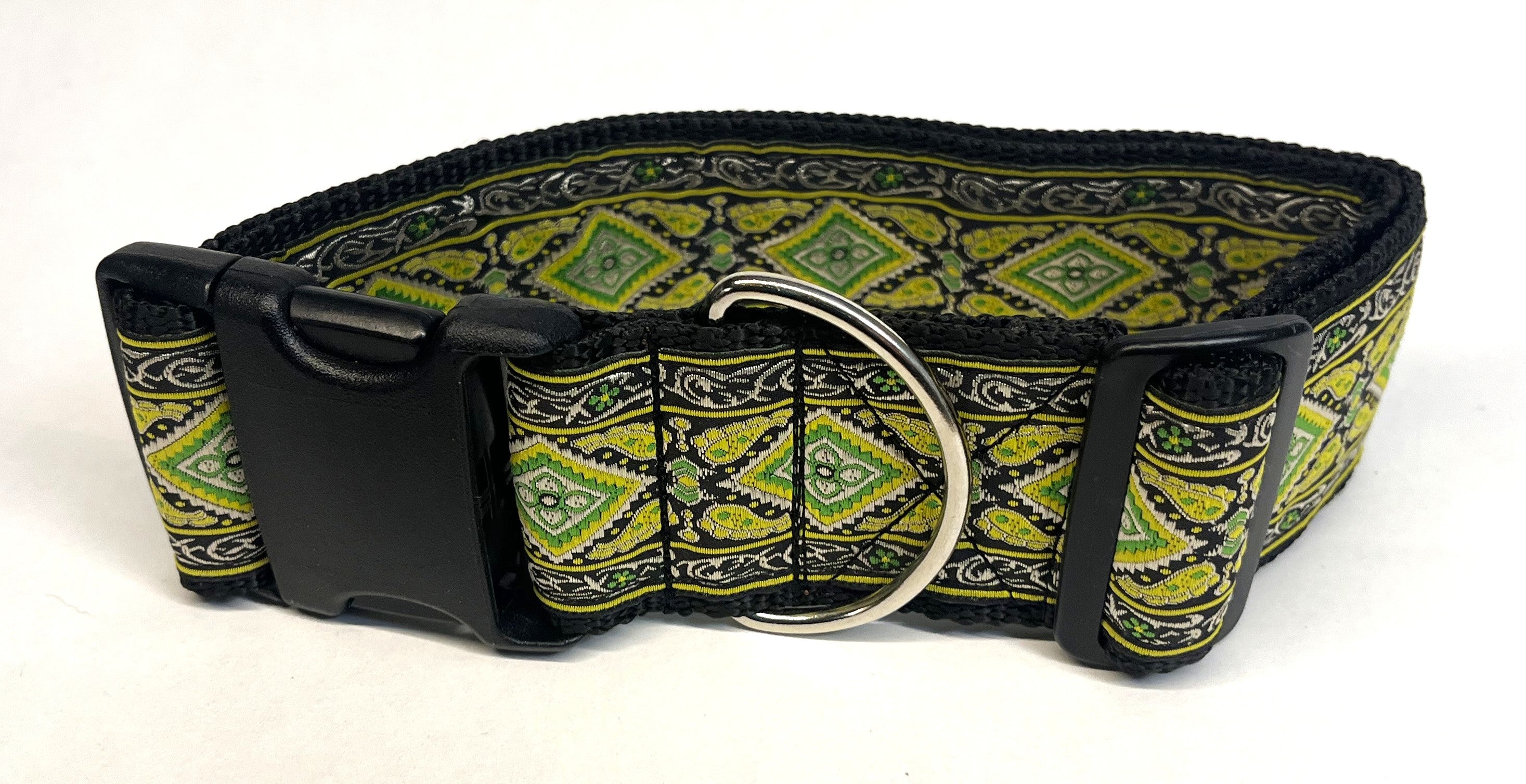 Black with Green and White Border and Green Diamond Pattern Dog Collar 2in