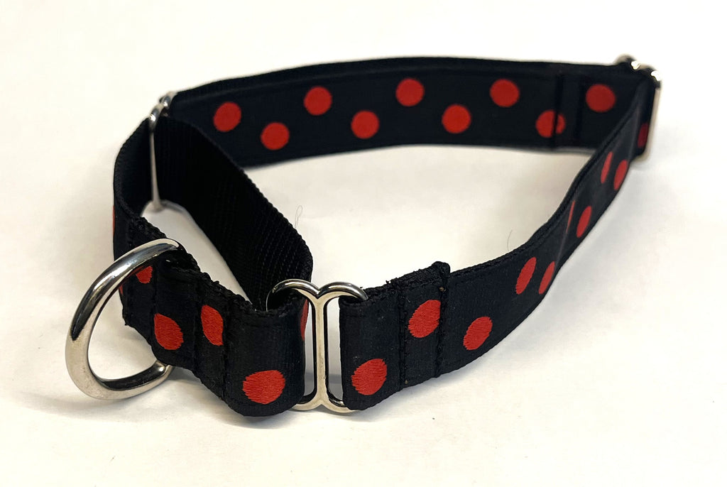 Black with Red Dots Martingale Collar 1in