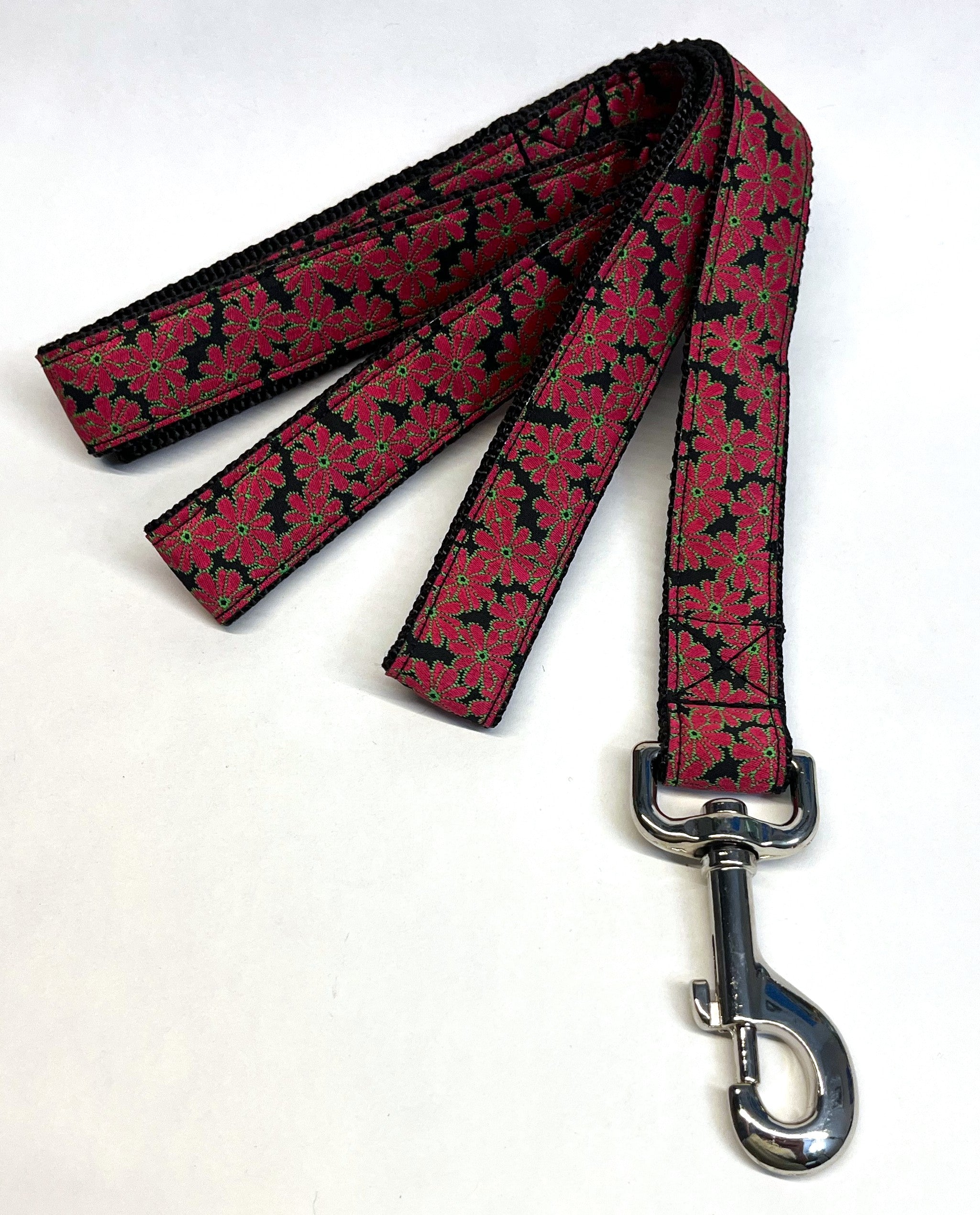 Black with Red Flowers Dog Leash 1in