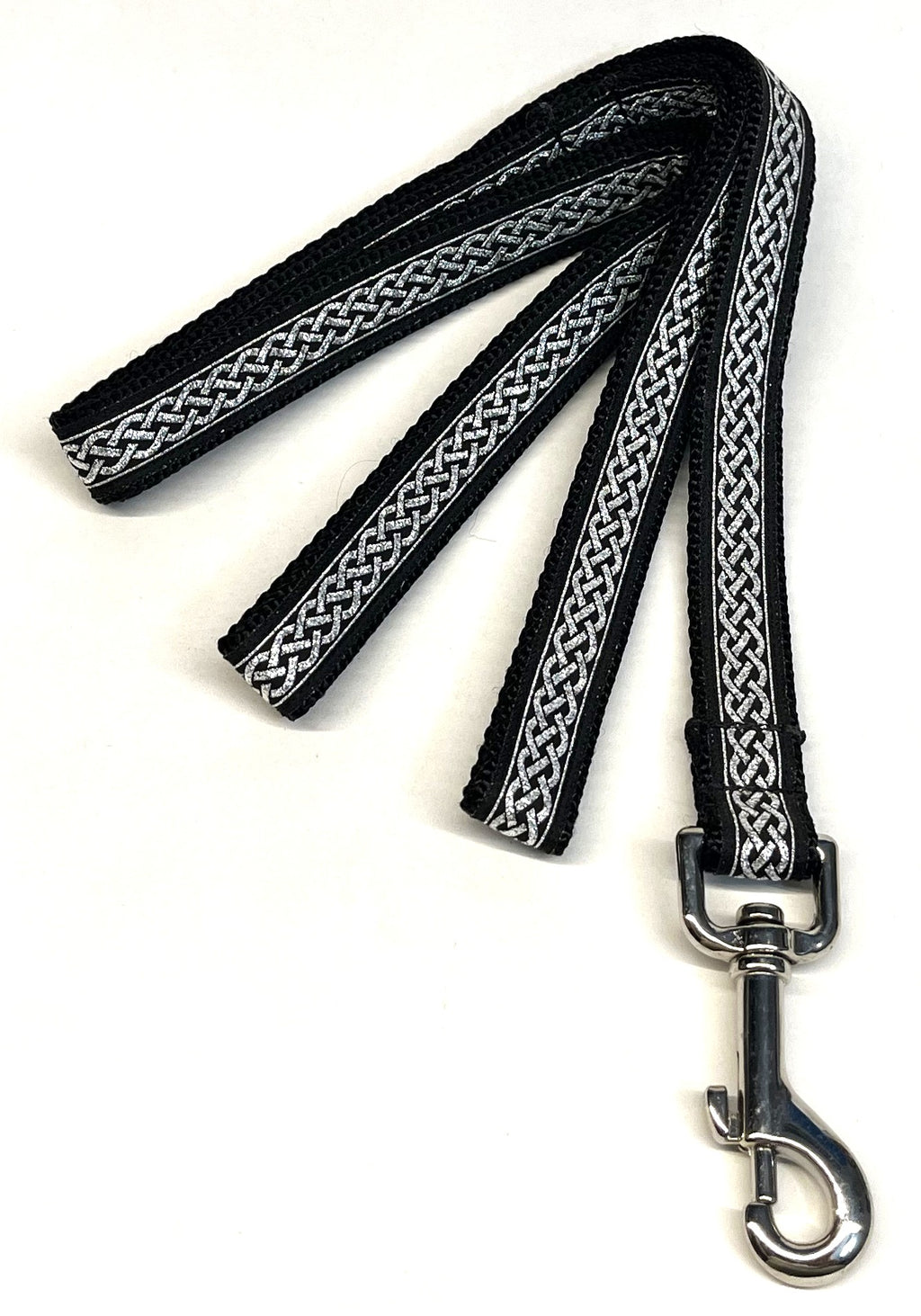 Black with Silver Celtic Weave Dog Leash 3/4