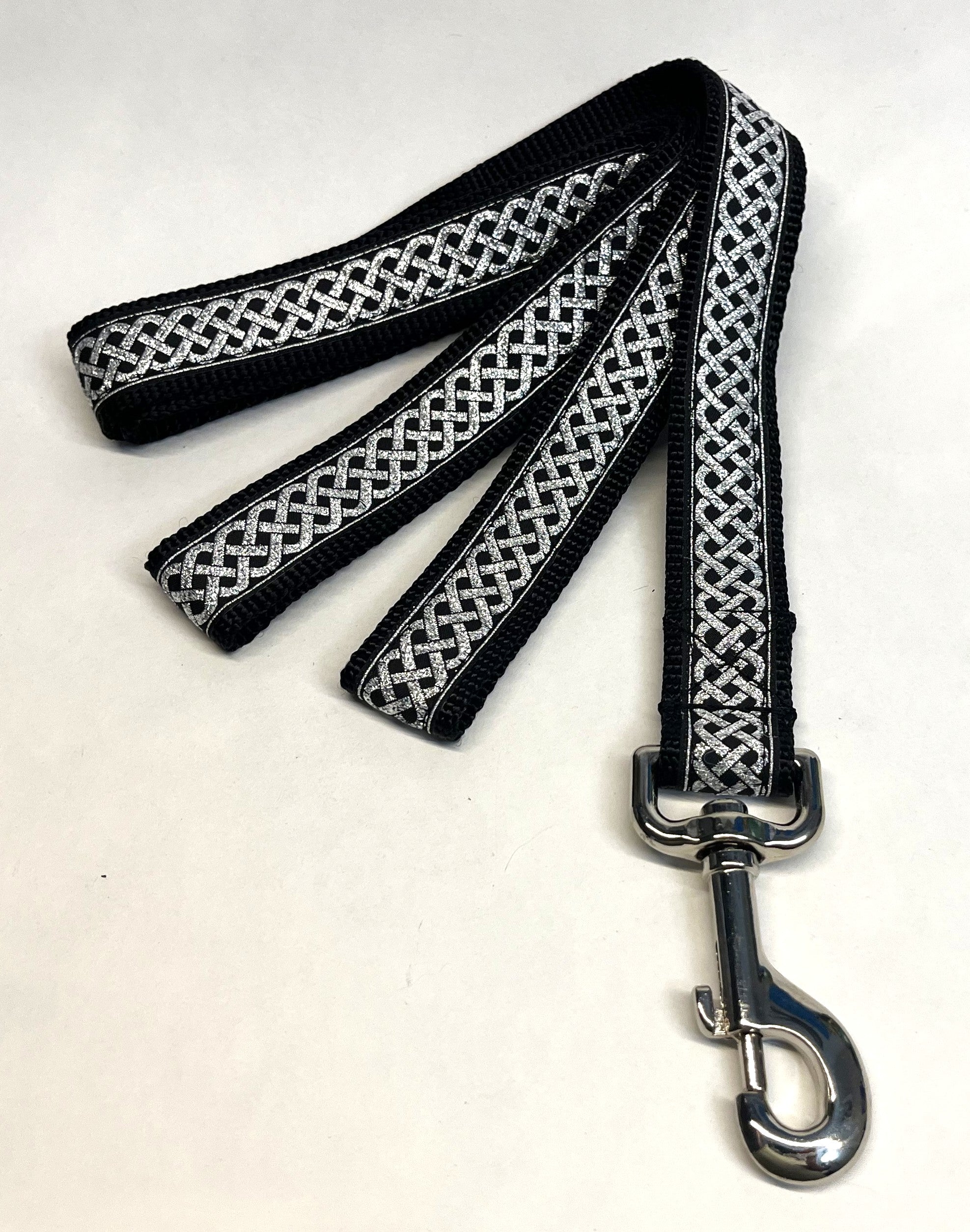 Black with Silver Celtic Weave Dog Leash 1in
