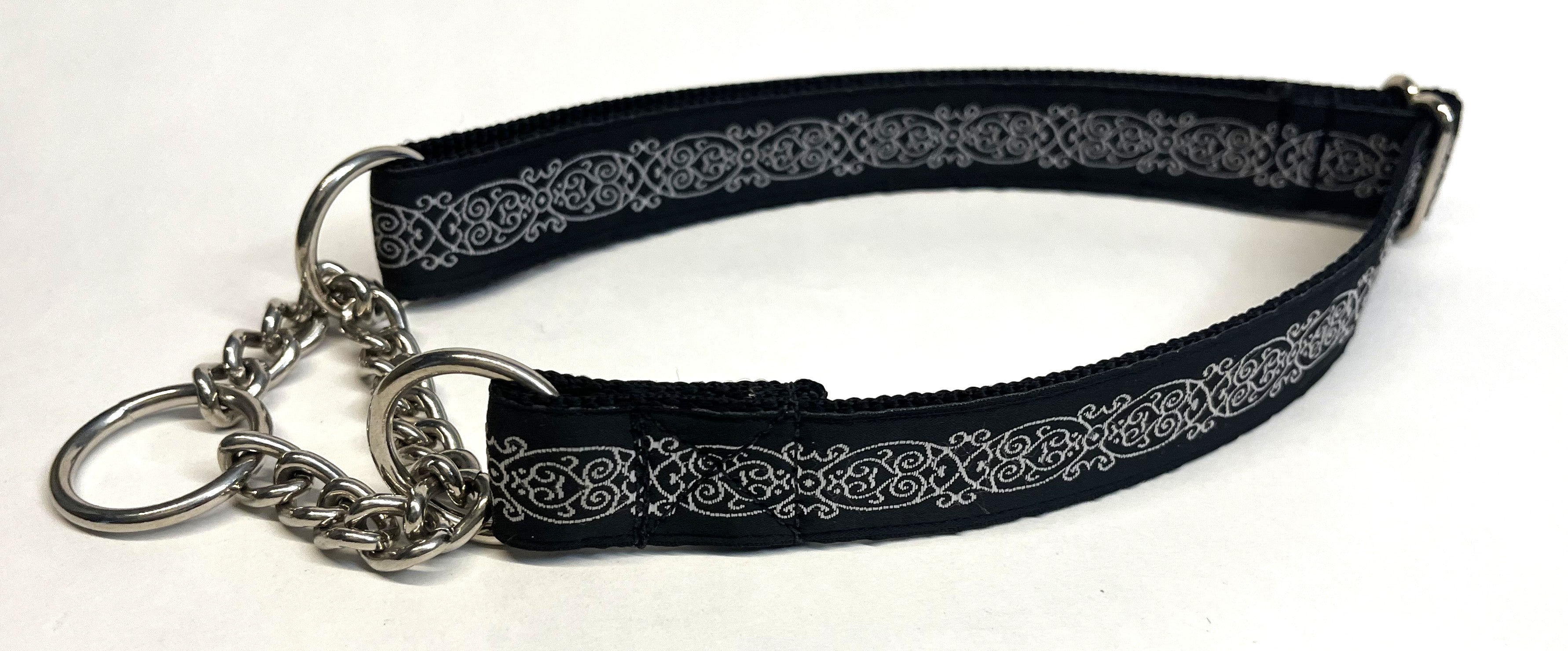 Black with Silver Oval Design Chain Martingale Collar 1in