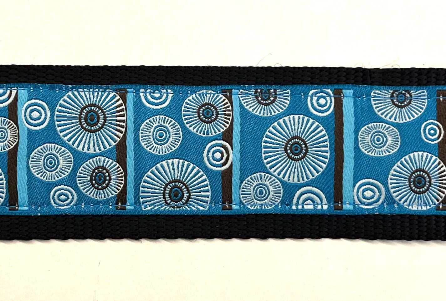 Blue, Brown, and White Circle Sunburst Chain Martingale Collar 2in
