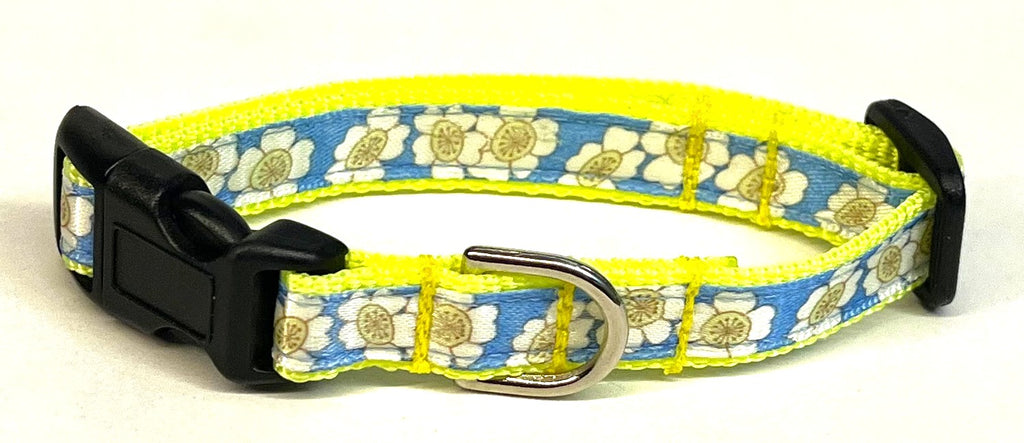 Blue with White Flowers Dog Collar 1/2
