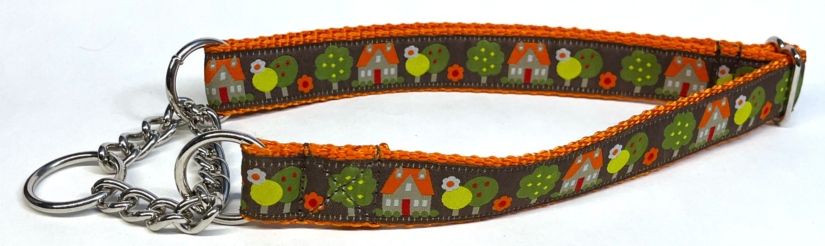 Brown with Houses and Trees Chain Martingale Collar 1in