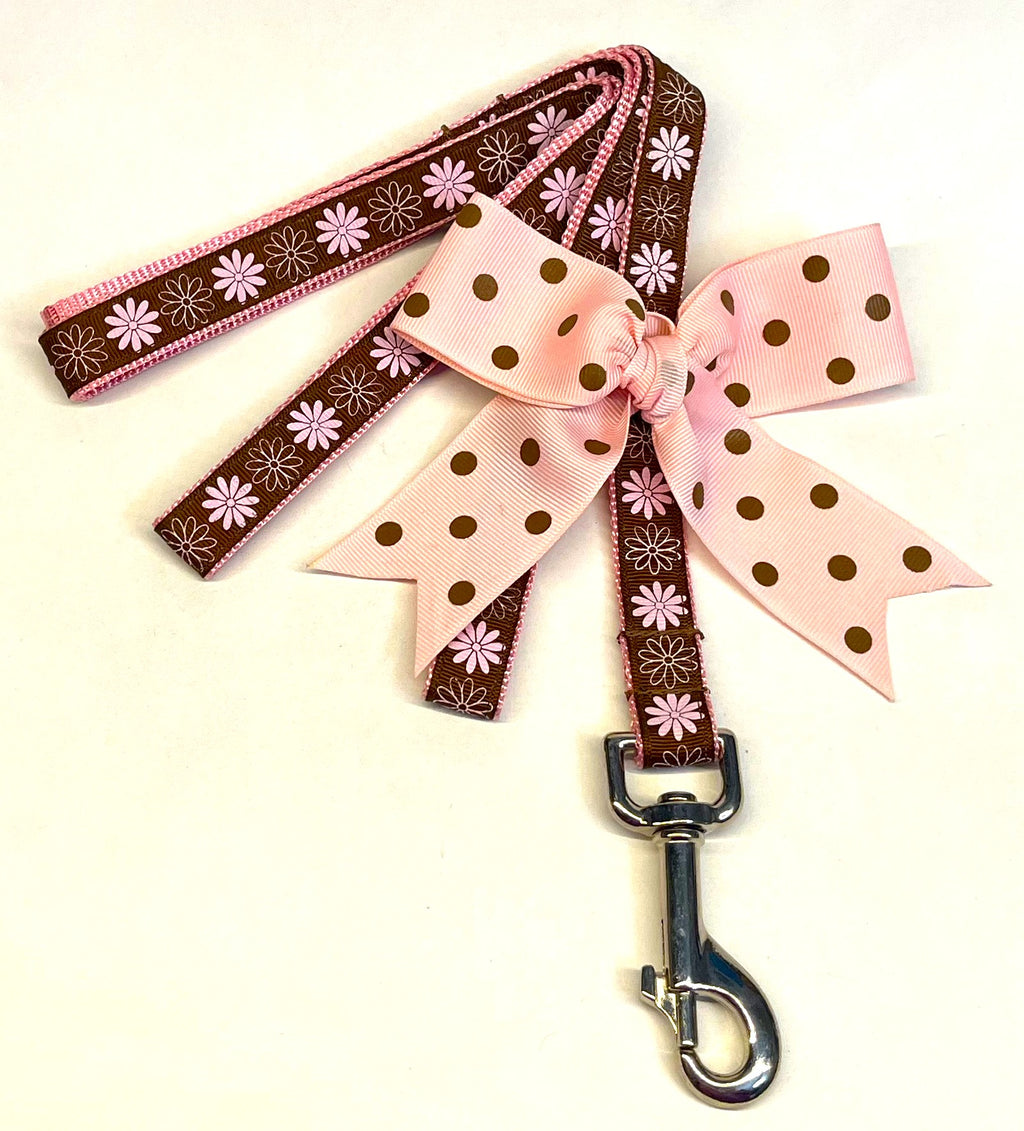 Brown with Light Pink Outline and Filled Flowers Dog Leash 3/4