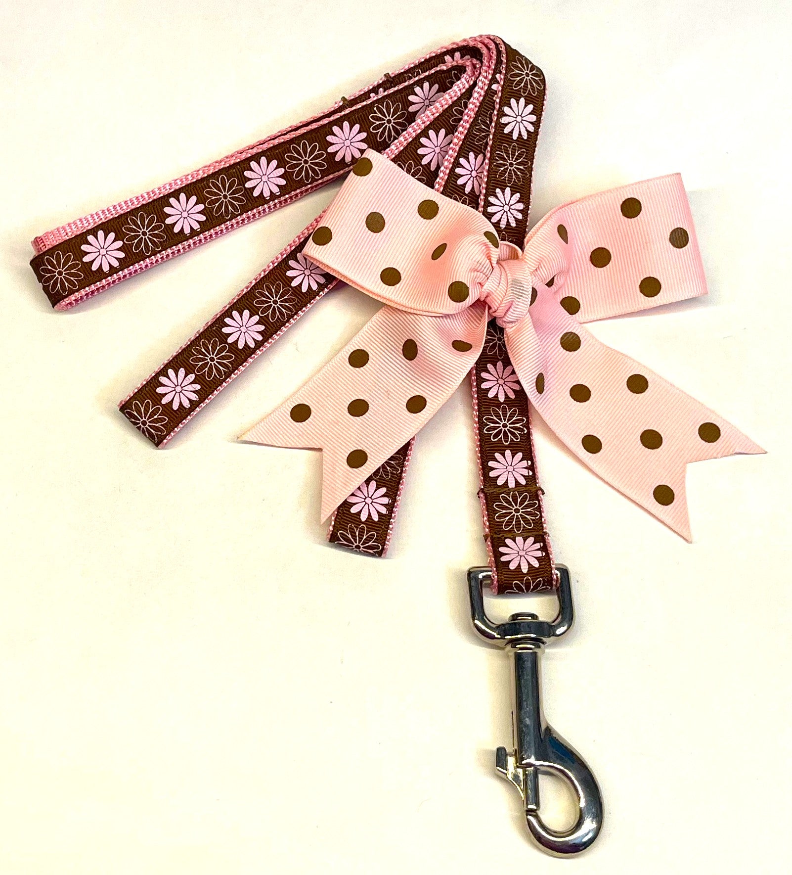 Brown with Light Pink Outline and Filled Flowers Dog Leash 3/4