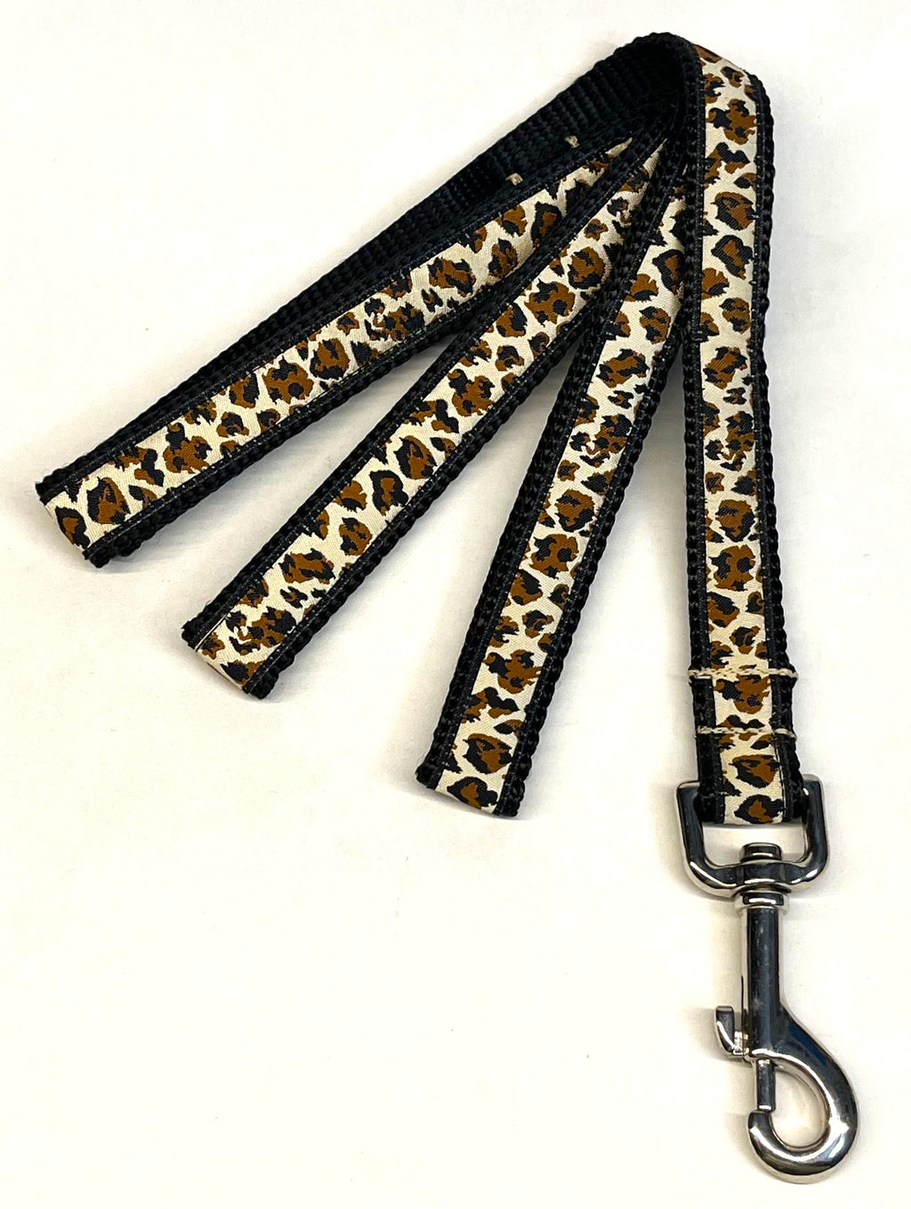 Cheetah Print Dog Leash 3/4