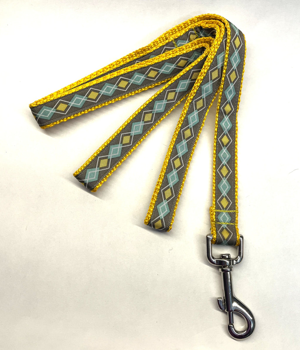 Gray with Seafoam Green and Yellow Argyle Design Dog Leash 3/4