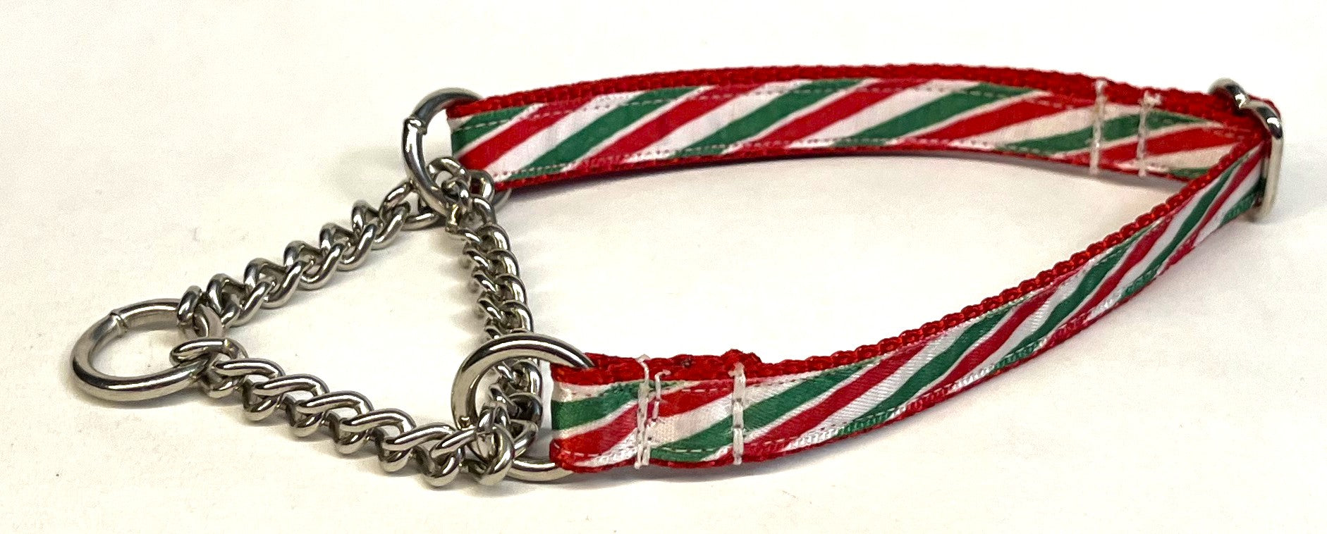 Green, Red, White Diagonal Stripe Chain Martingale Collar 1/2