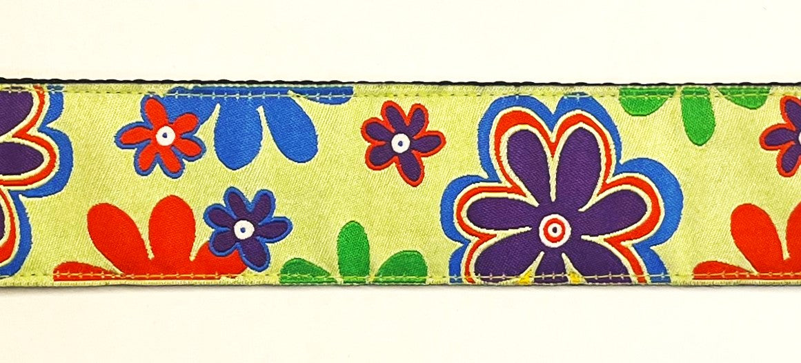 Green with 70s flowers dog collar 1 1/2 in