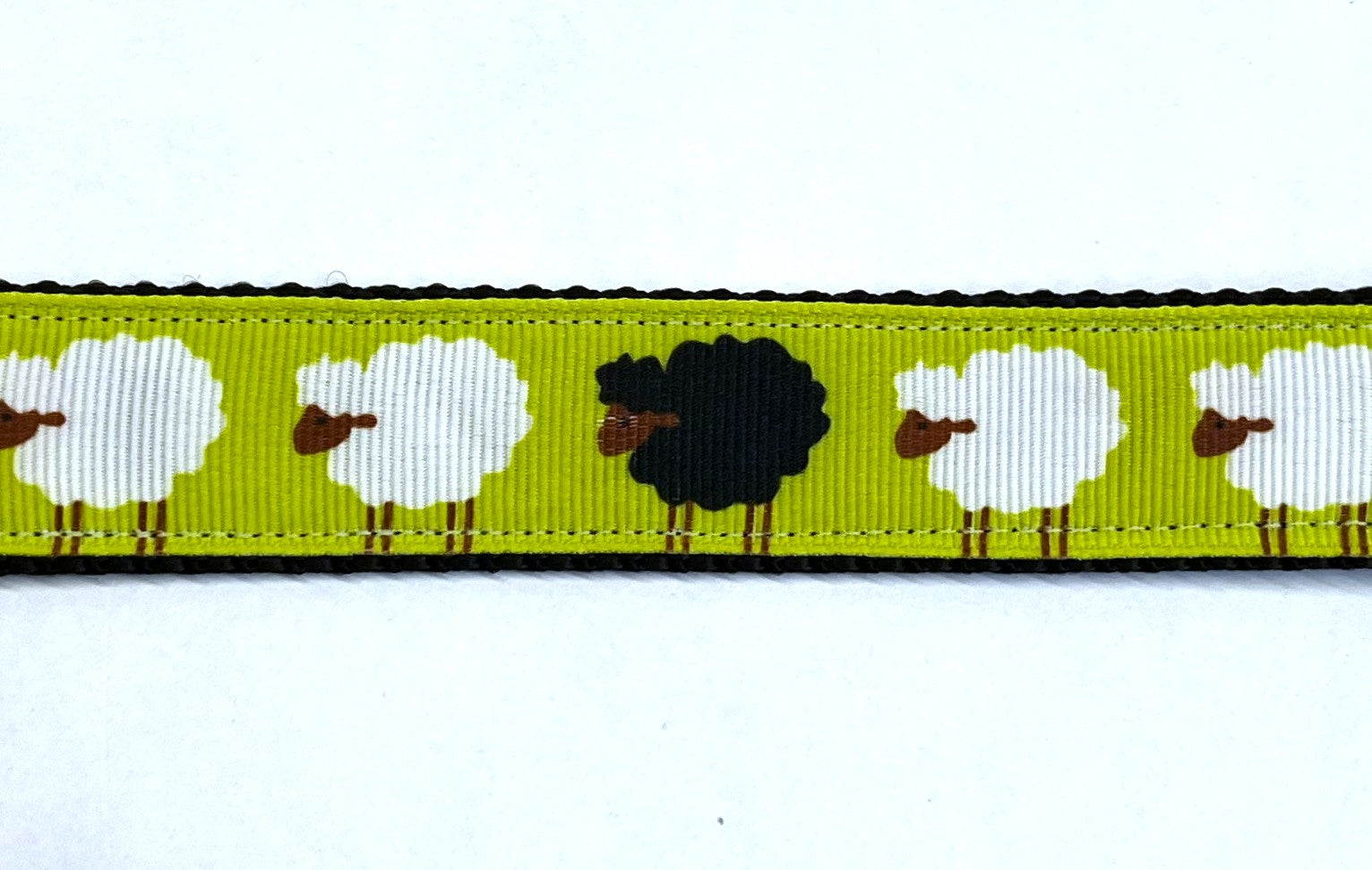Green with Sheep Martingale Collar 1in