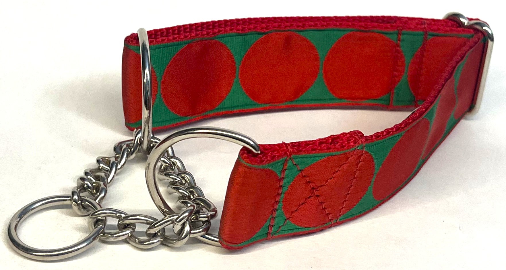 Green with Red Large Dot Chain Martingale Collar 1 1/2 in