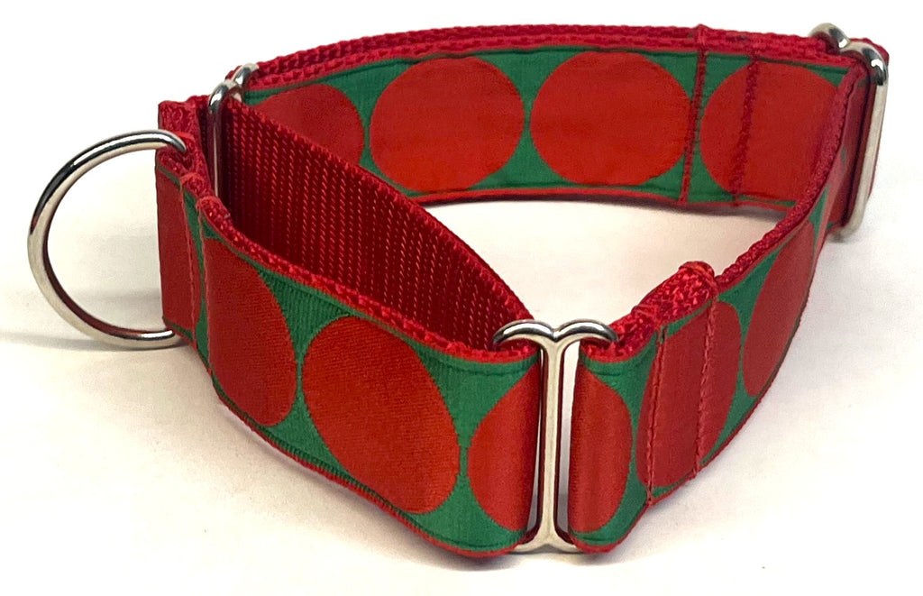 Green with Red Large Dot Martingale Collar 1 1/2 in