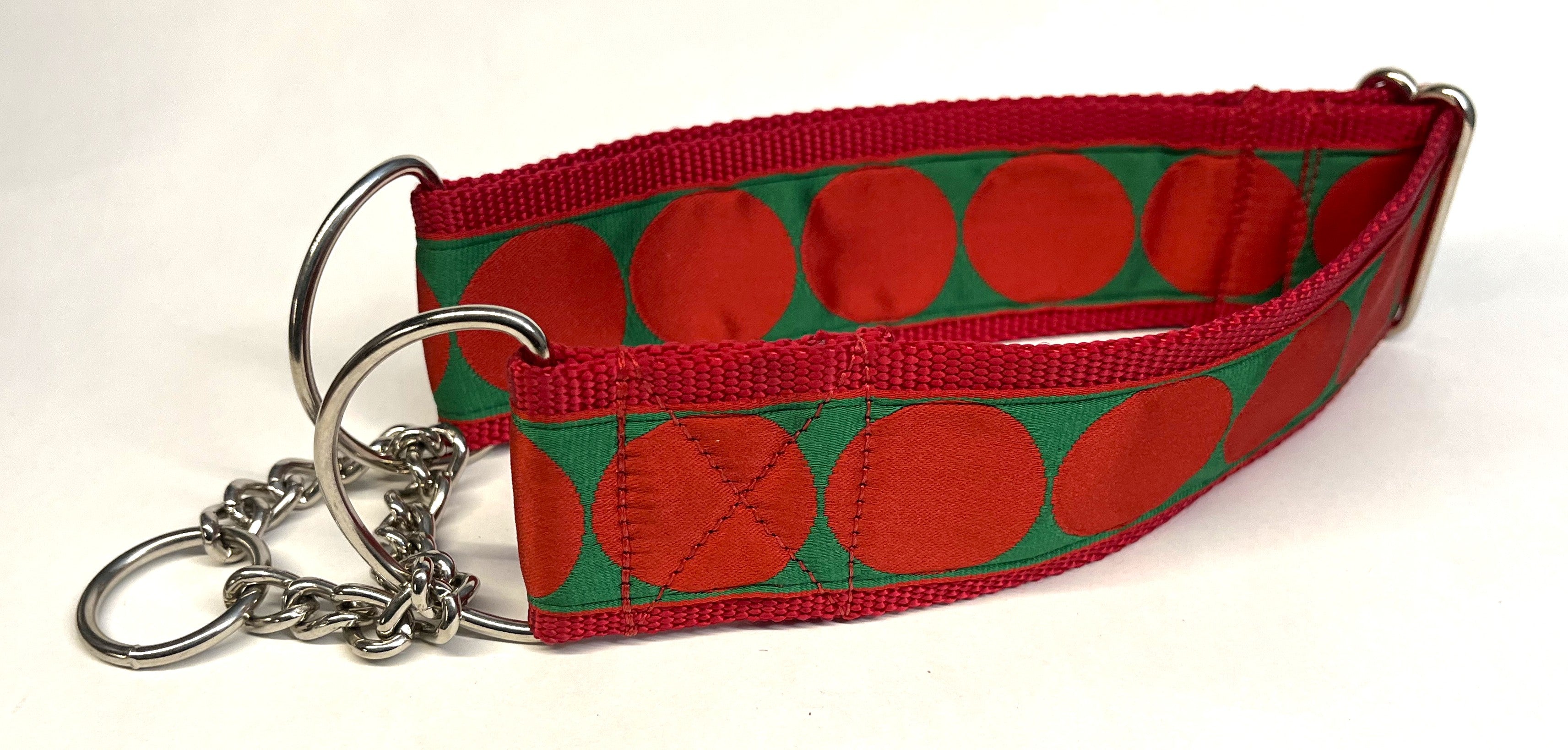 Green with Red Large Dot Chain Martingale Collar 2in