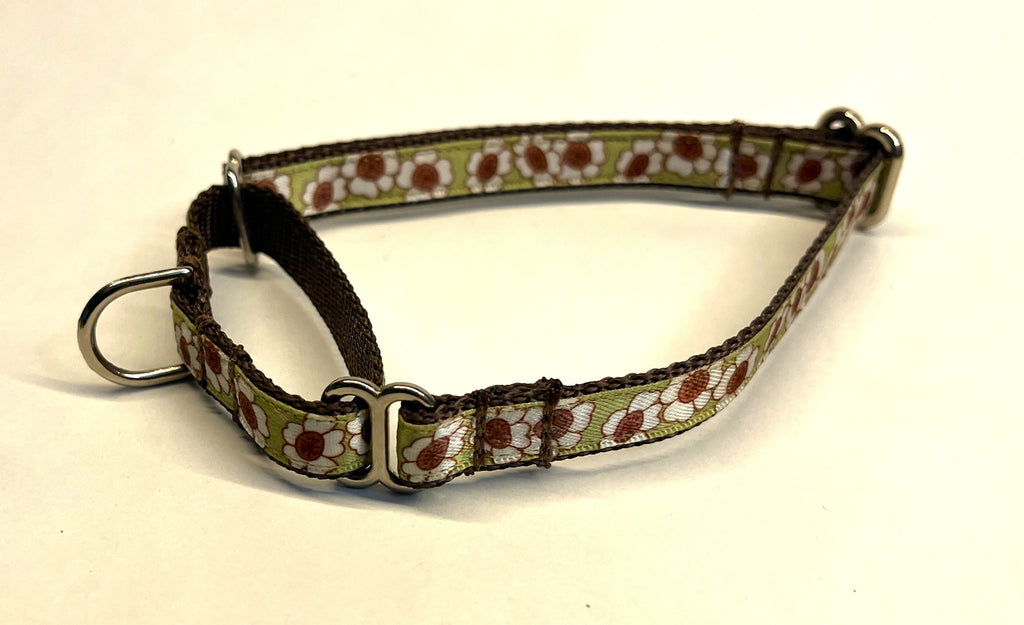 Green with White and Brown Flowers Martingale Collar 1/2
