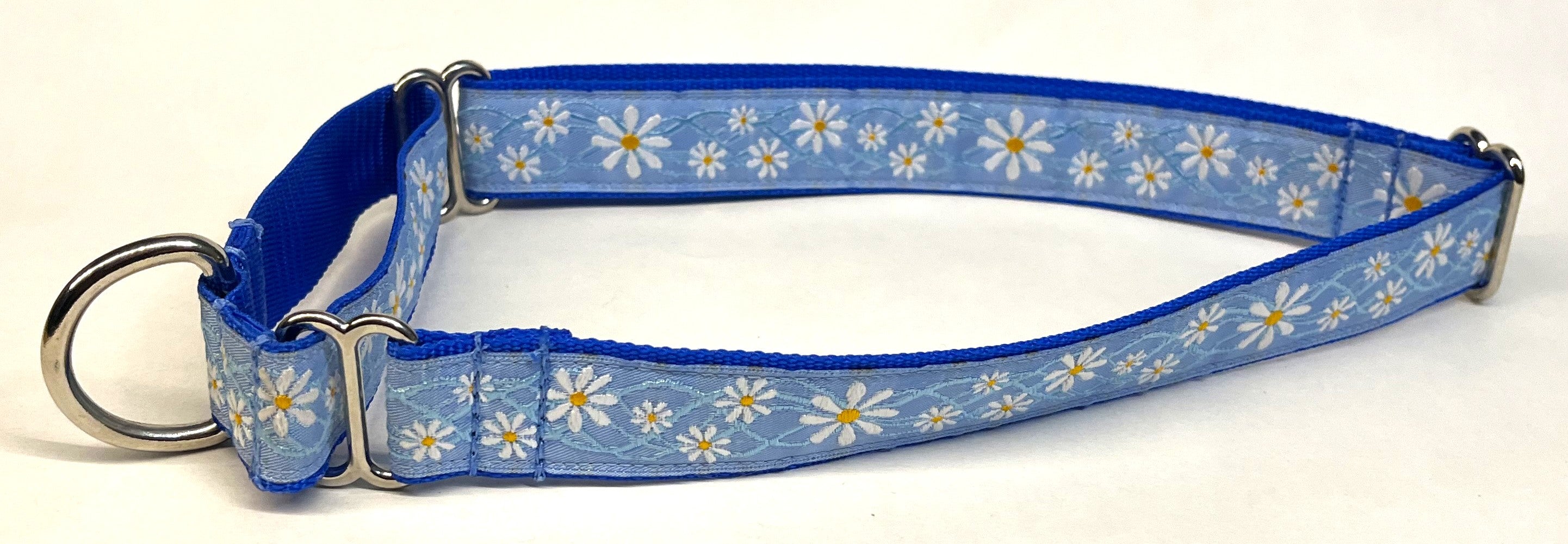 Light Blue with Daisies Martingale Collar 1in