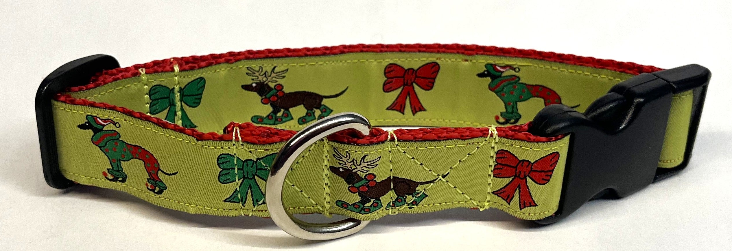 Christmas Dogs & Bows Dog Collar 1in