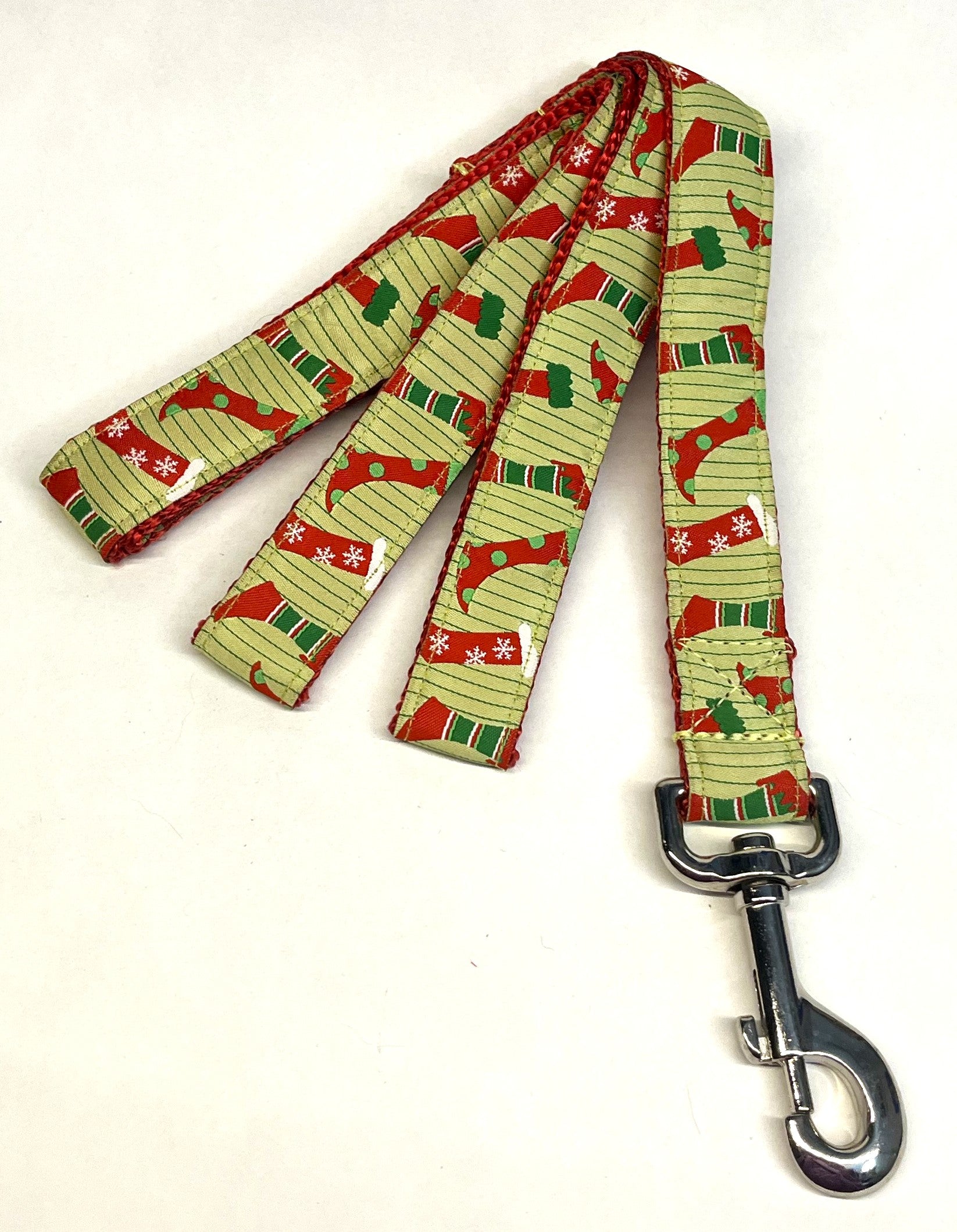 Light Green with Christmas Stockings Dog Leash 1in