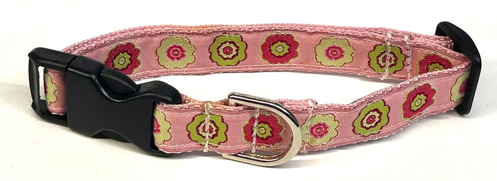 Light Pink with Green and Pink Flowers Dog Collar 3/4