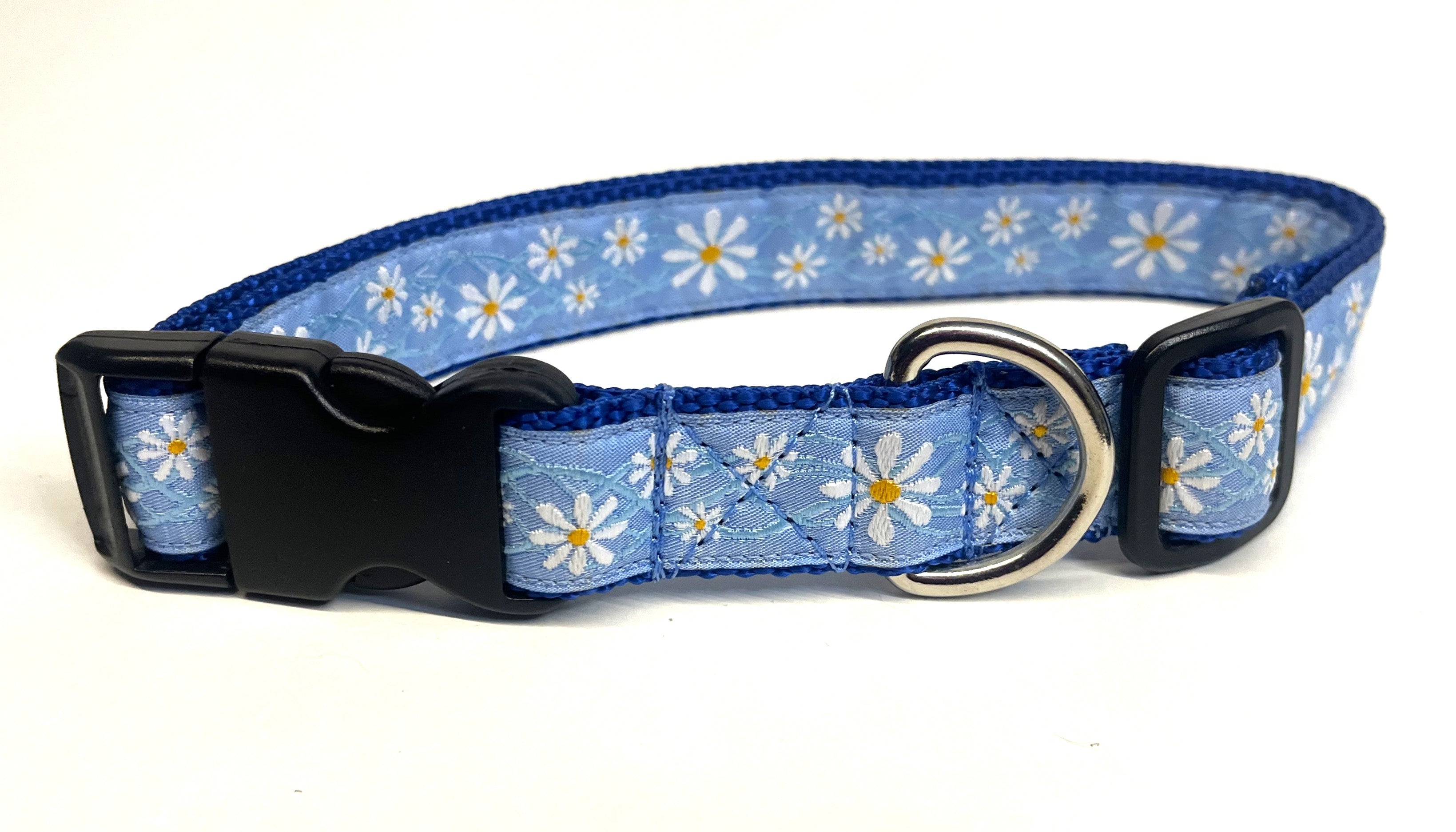 Light Blue with Daisies Dog Collar 1in