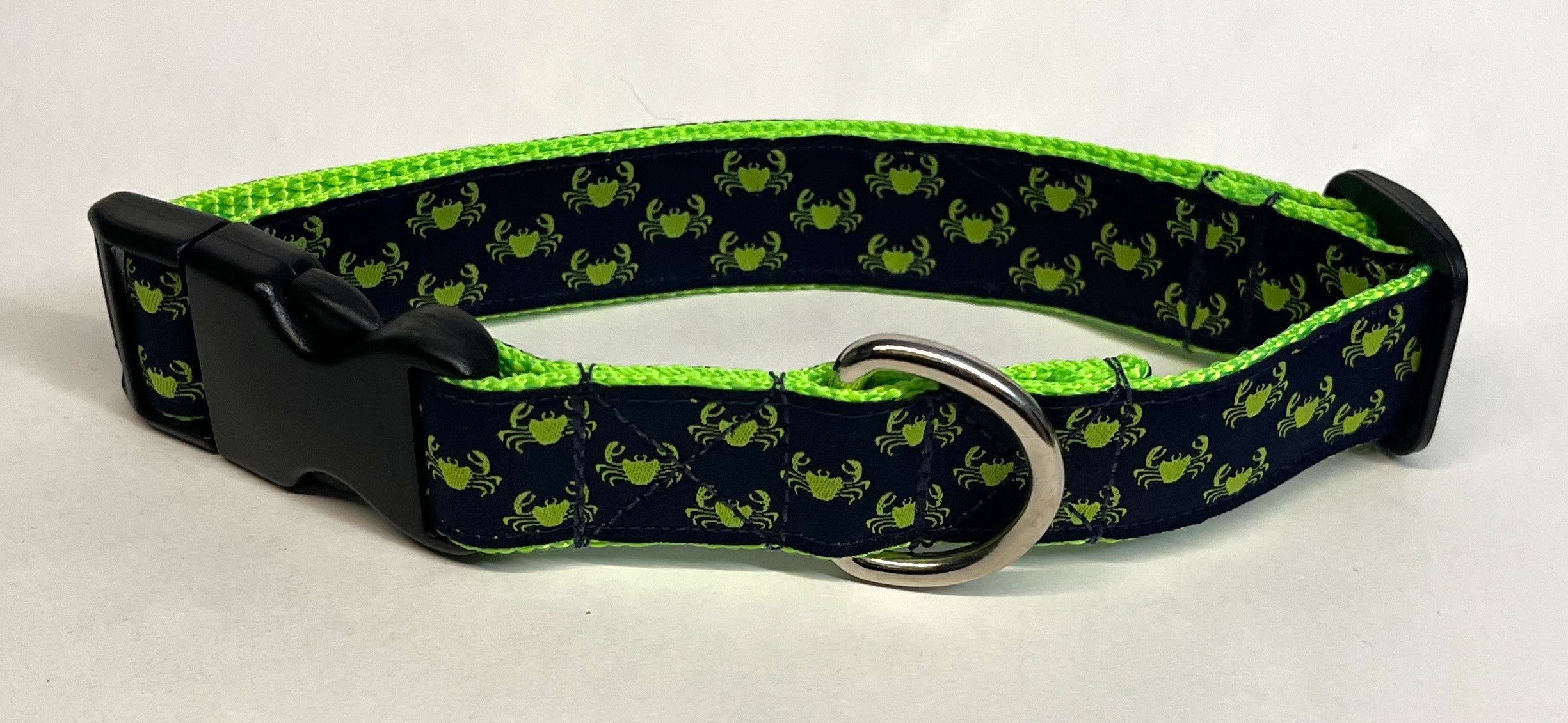 Navy with Lime Green Little Crabs Dog Collar 1in