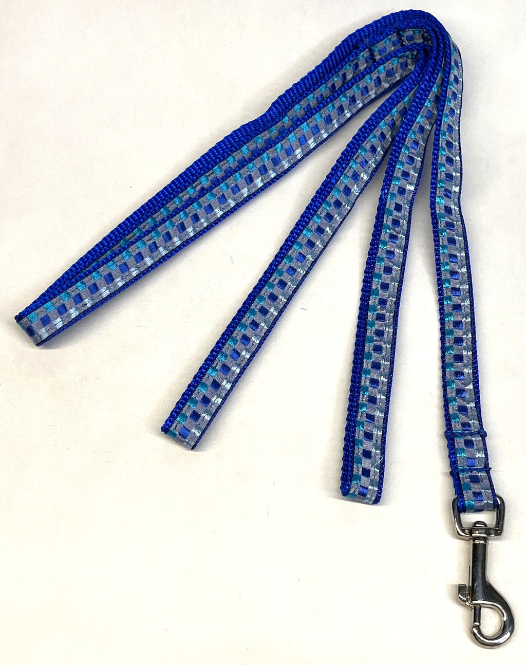 Pale Blue, Light Blue, Blue & Turquoise Plaid Dog Leash 1/2