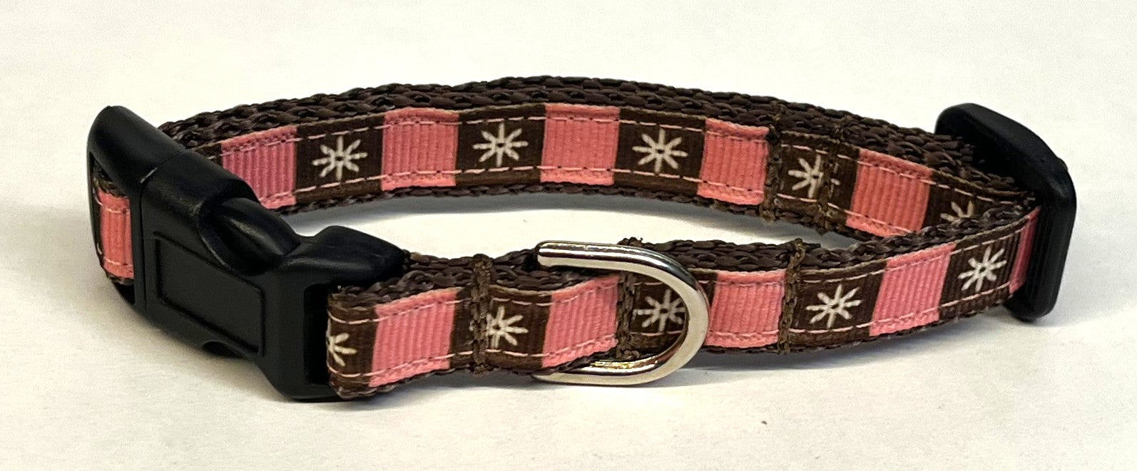 Pink and Brown Squares with White Flowers Dog Collar 1/2