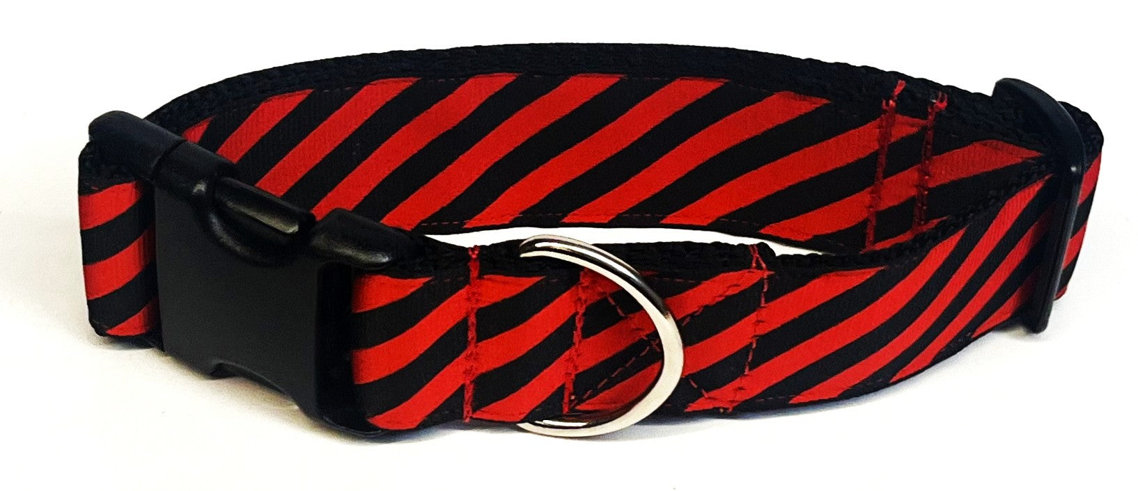 Red and Black Diagonal Stripe Dog Collar 1 1/2 in