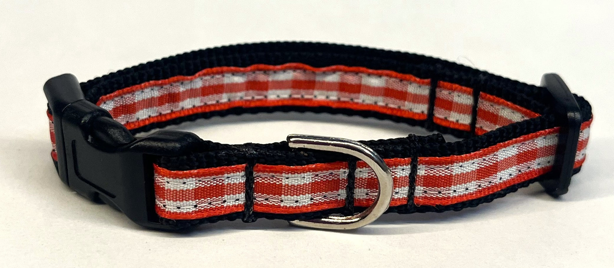 Red & White Plaid Dog Collar 1/2