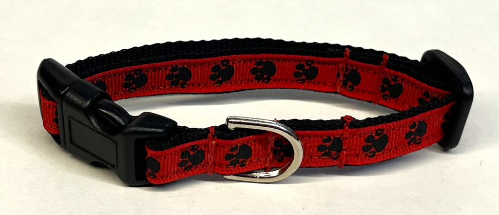 Red with Black Paws Dog Collar 1/2