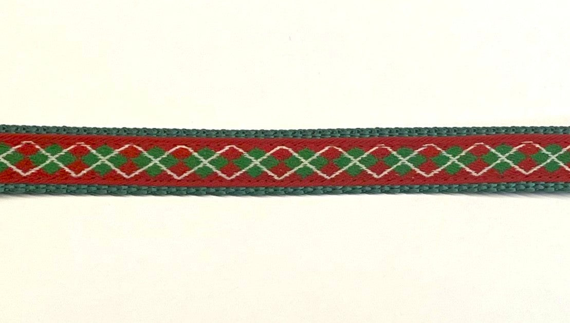 Red & Green Argyle Dog Leash 1/2