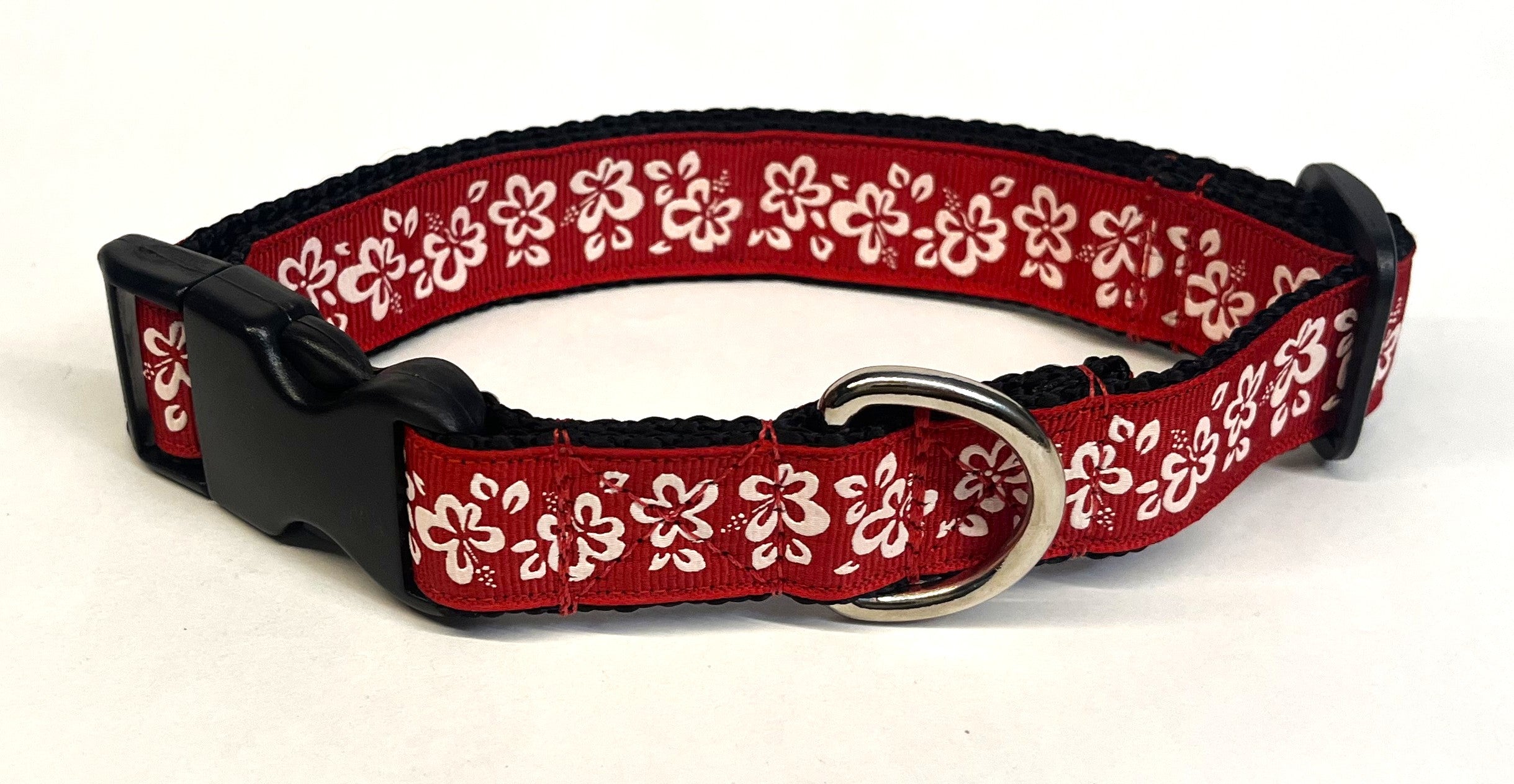 Red with White Hawaiian Flowers Dog Collar 1in