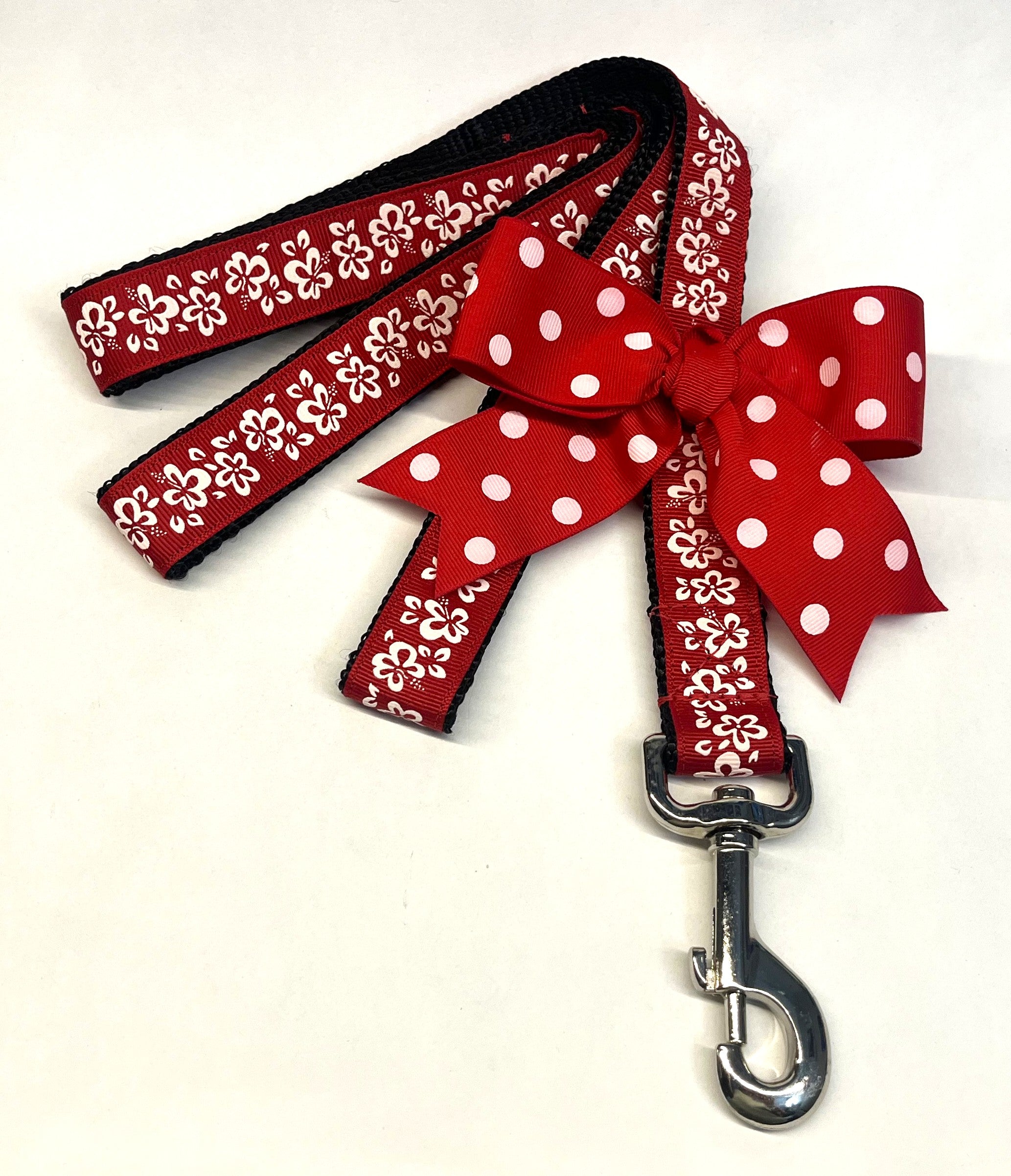 Red with White Hawaiian Flowers Dog Leash 1in
