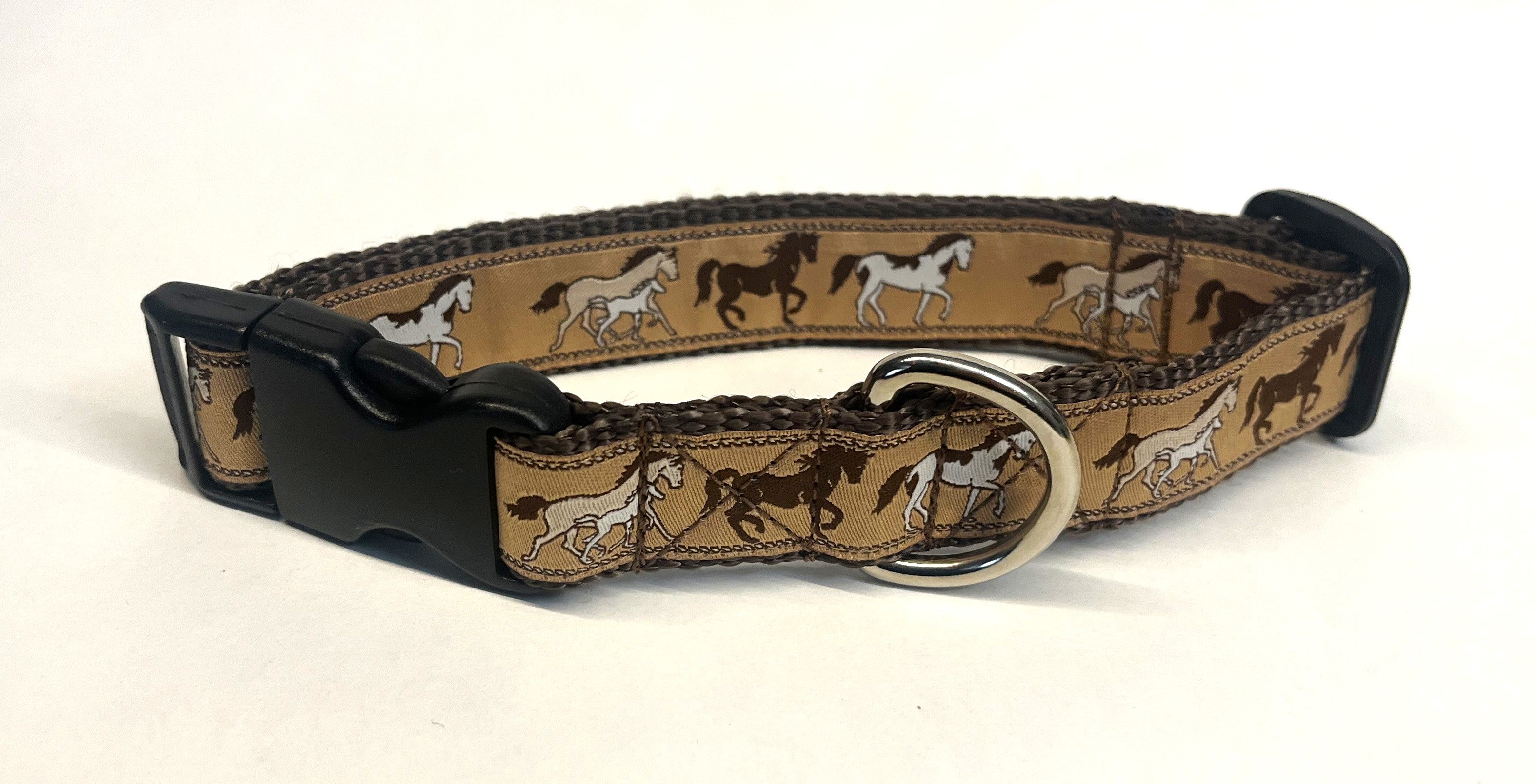Tan with Brown Horses Dog Collar 1in