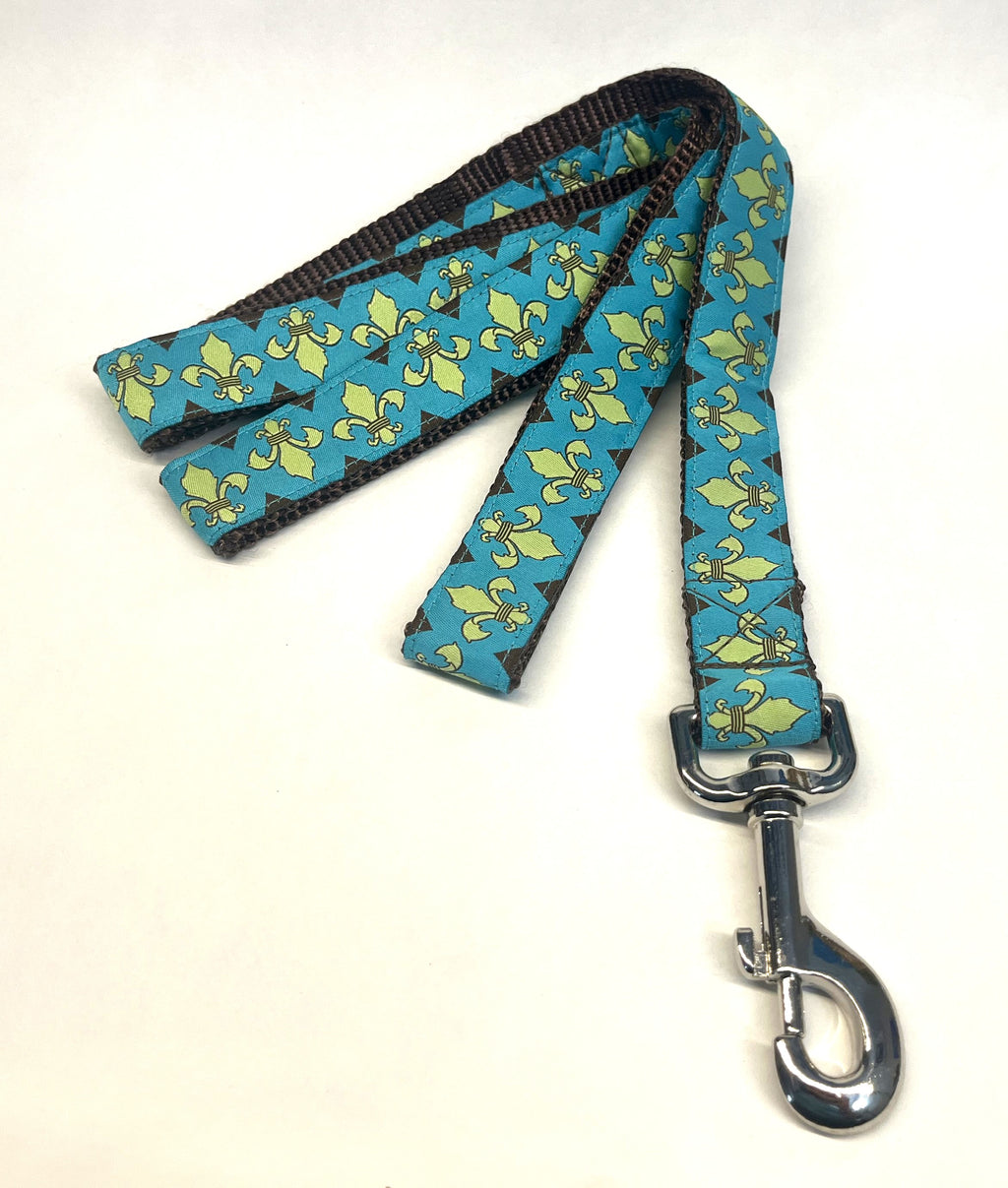 Turquoise with Green Fleur De Lis Dog Leash 1in