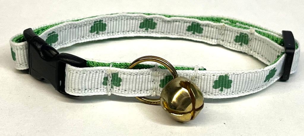 White with Green Clovers Cat Collar
