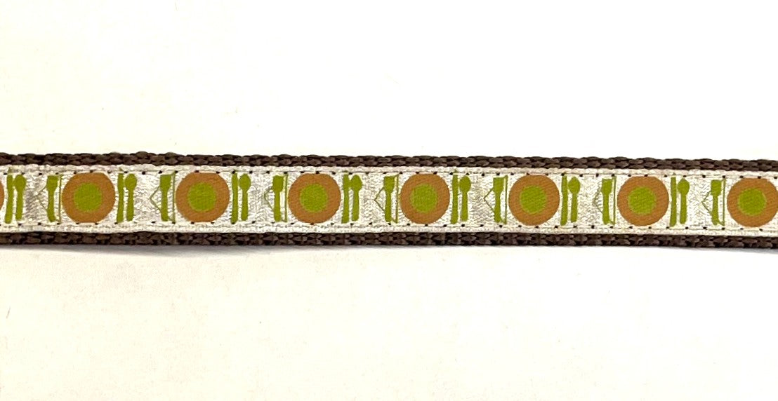 White with Table Setting Dog Collar 1/2 inch
