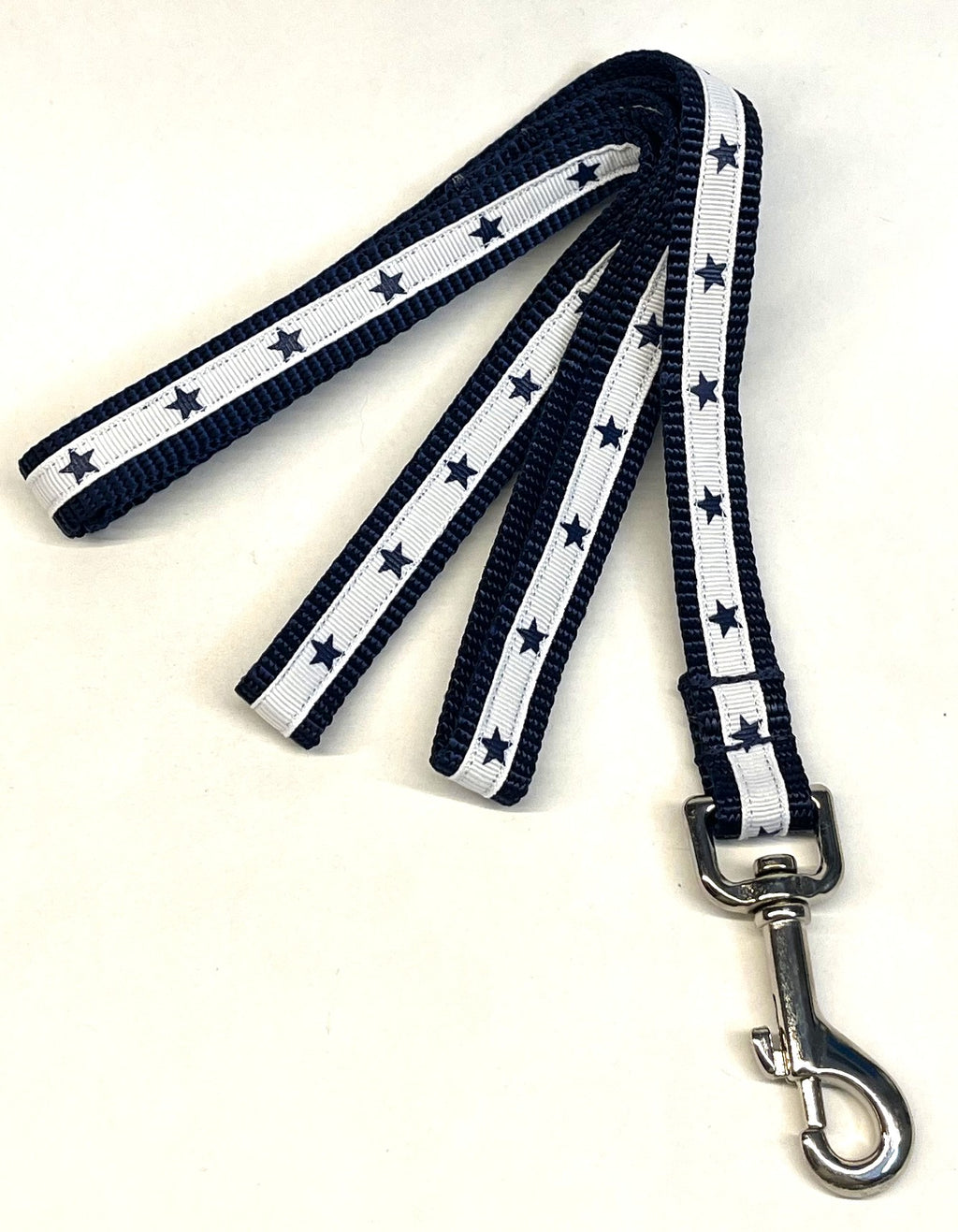White with Navy Stars Dog Leash 3/4