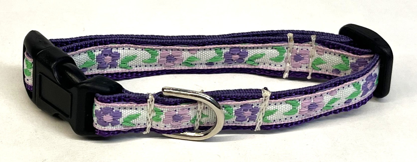 White with Purple and Lavender Flowers Dog Collar 1/2