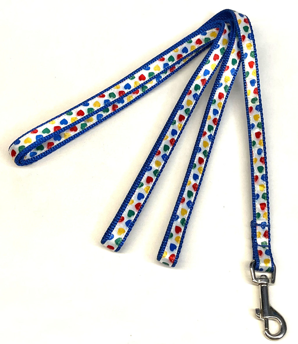 White with Rainbow Hearts Dog Leash 1/2