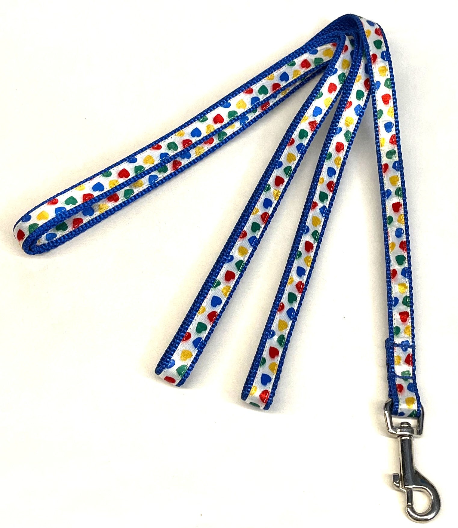 White with Rainbow Hearts Dog Leash 1/2